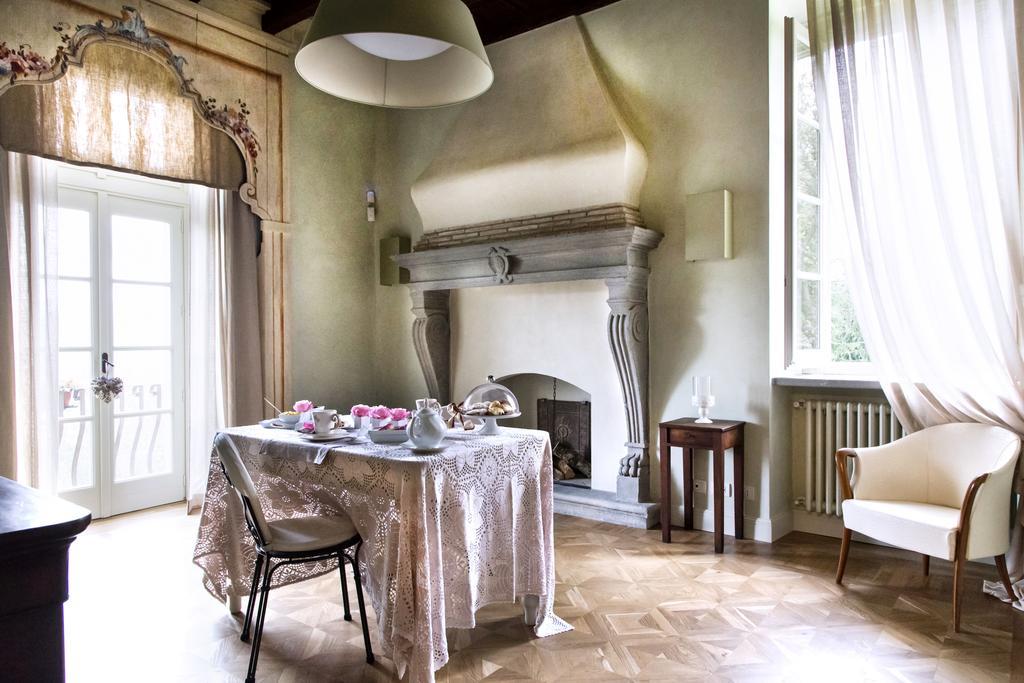 B&B Dimora Delle Donnole Bergamo Alta 객실 사진