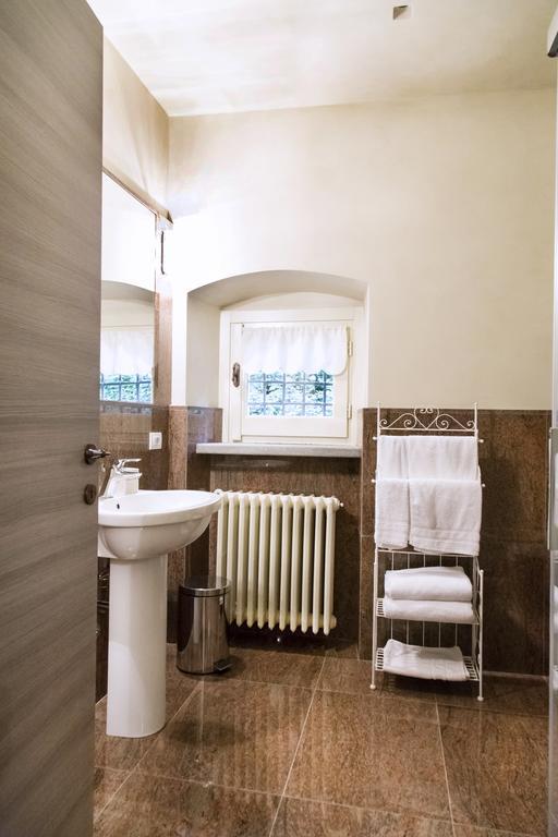 B&B Dimora Delle Donnole Bergamo Alta 객실 사진